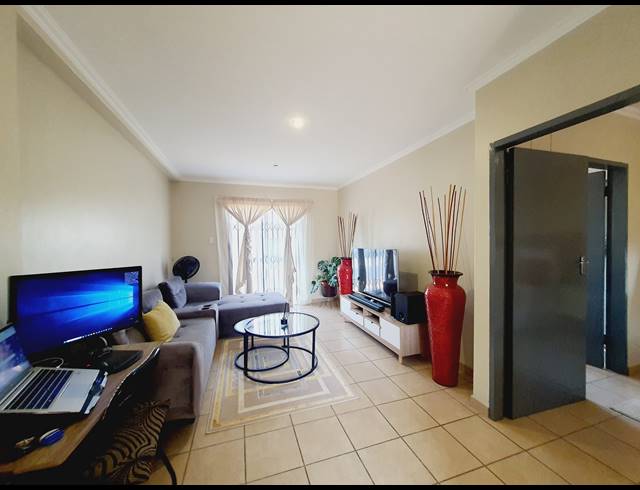1 BEDROOM APARTMENT FOR SALE IN NOORDWYK